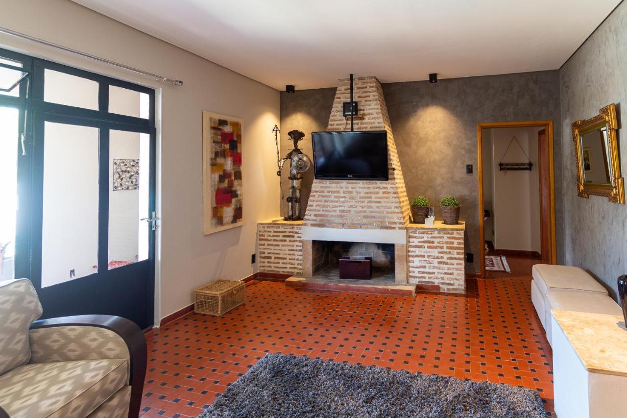 Вилла Casa Dom Quixote, Pequena Chacara No Centro Da Cidade Атибая Экстерьер фото